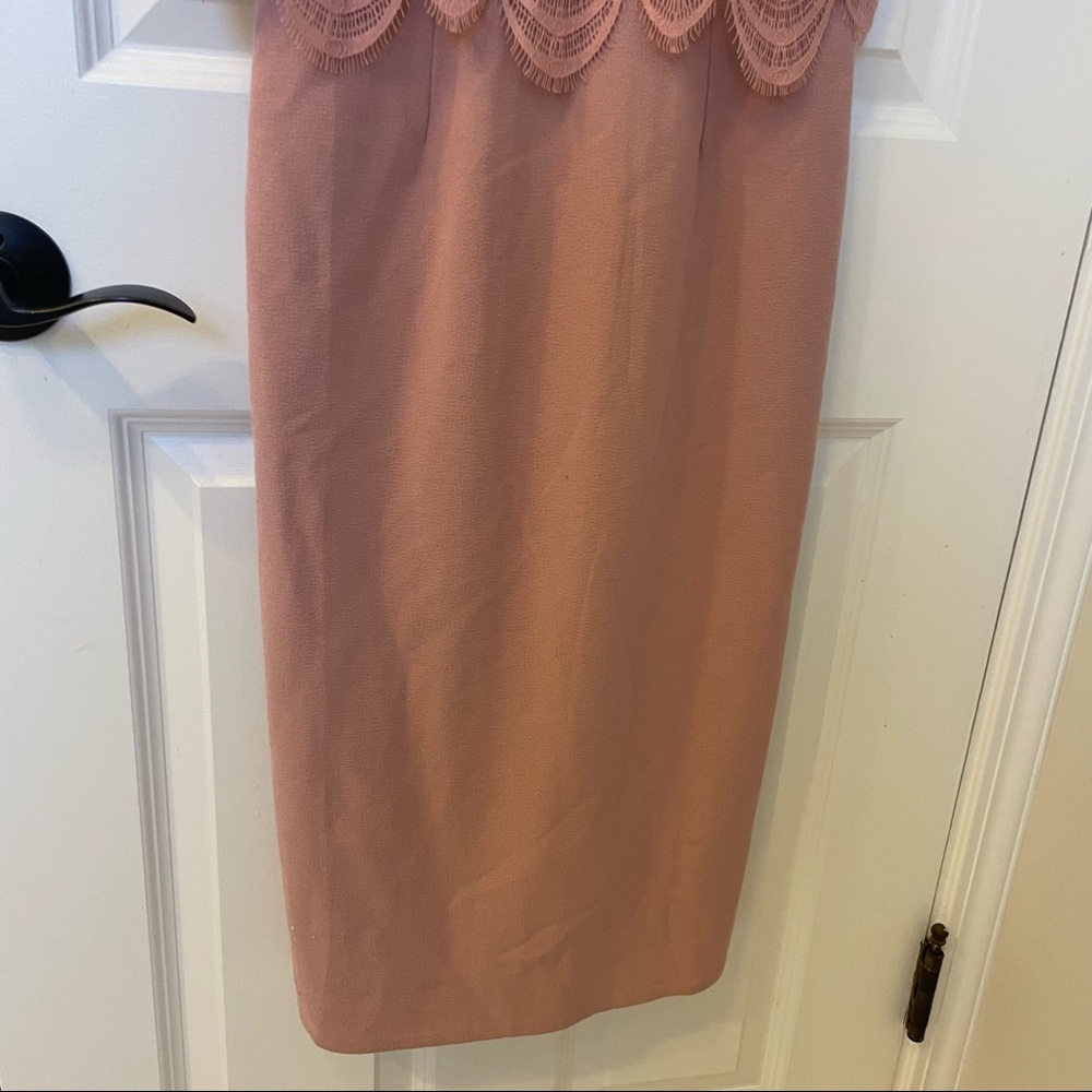 Dress the Population Kenna Lace Dress - Picture 10 of 11